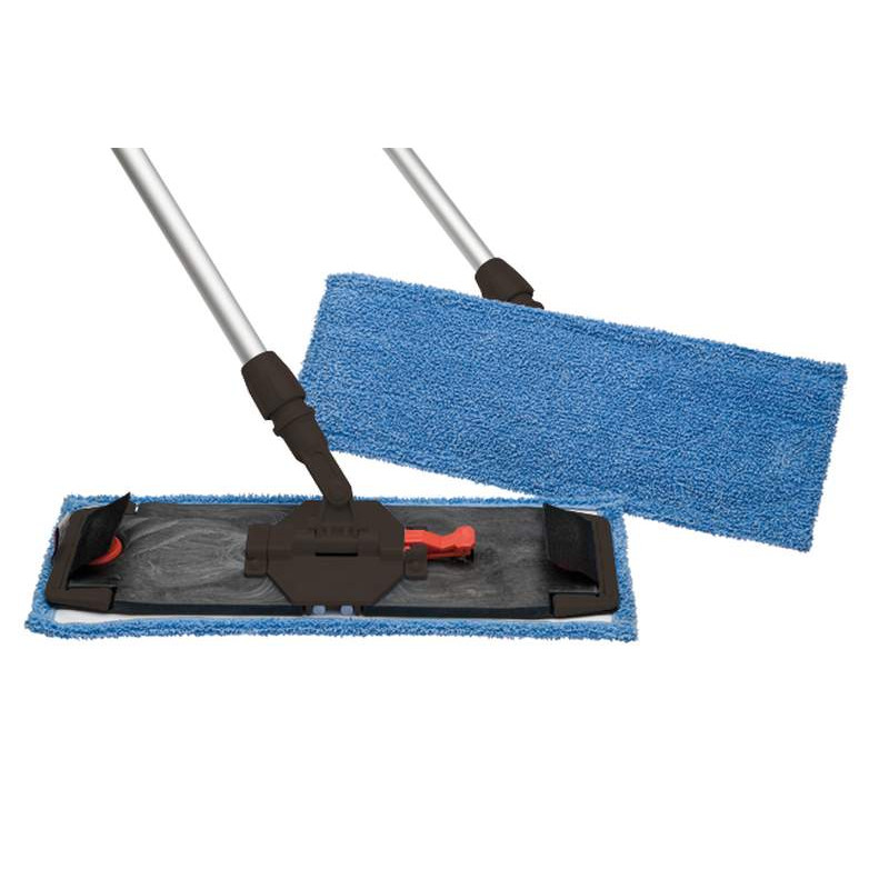Utilisez les franges microfibres Packembal pour laver rapidement le sol.